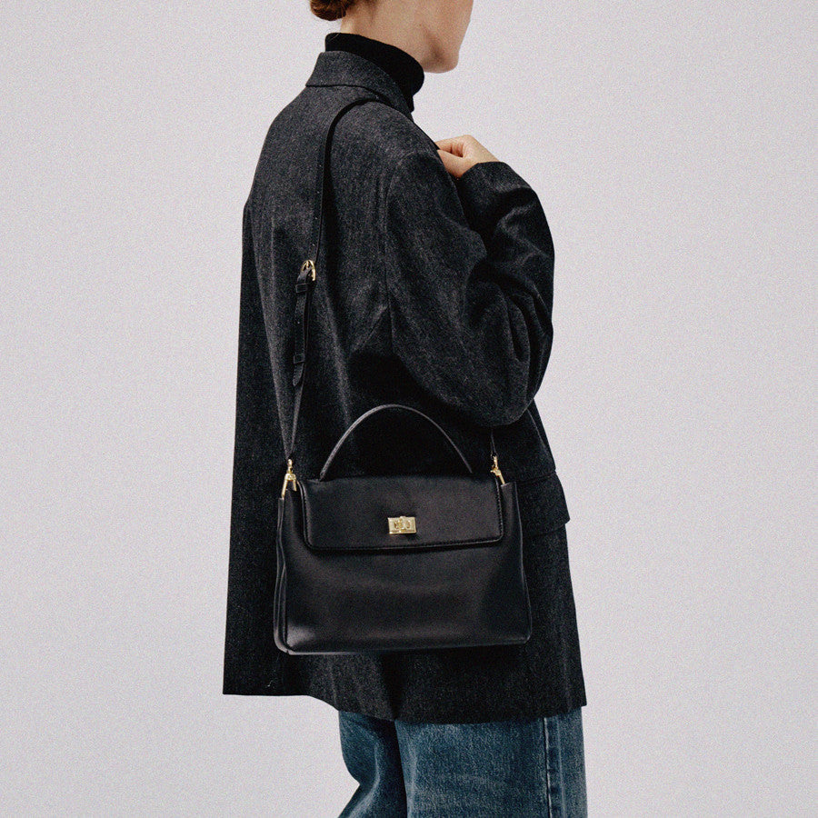 LUCENA | Minimal Leather Crossbody Bag