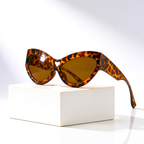 WILD KISS | Heart Cut-Out Cat Eye Sunglasses | UV400