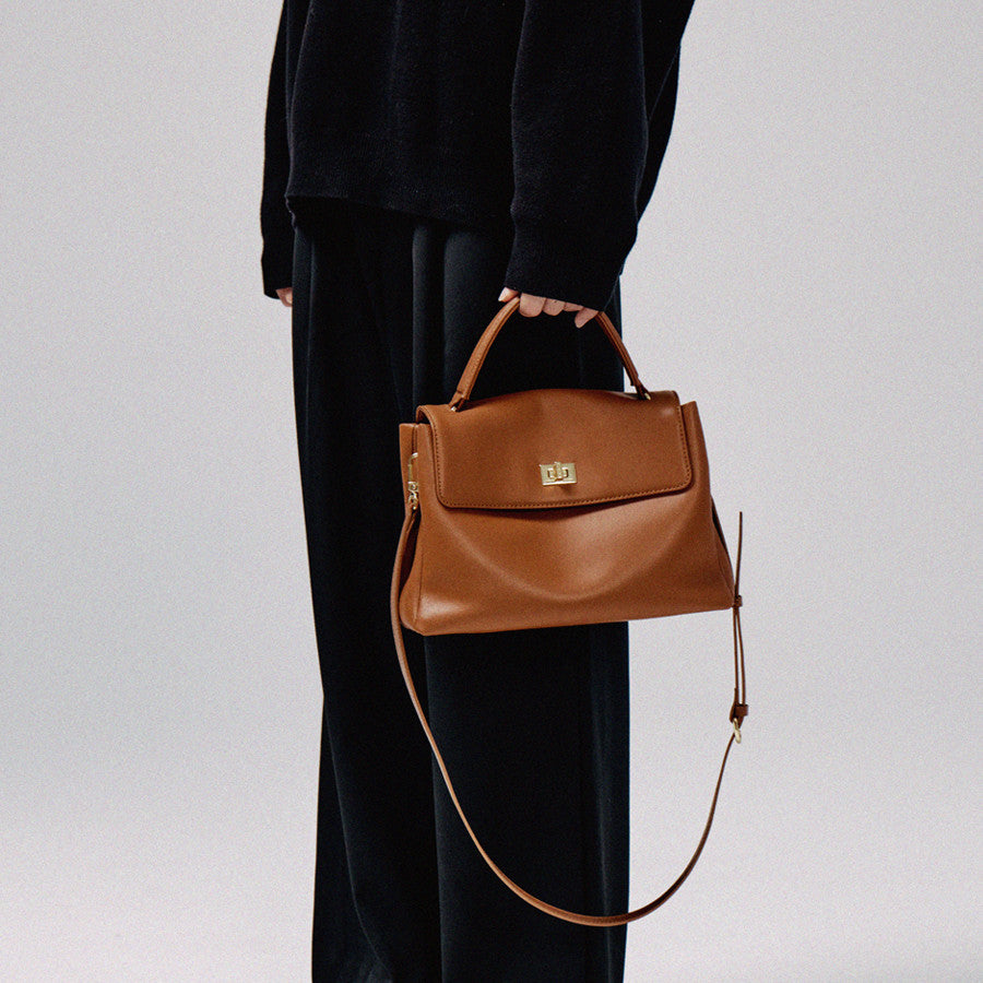 LUCENA | Minimal Leather Crossbody Bag