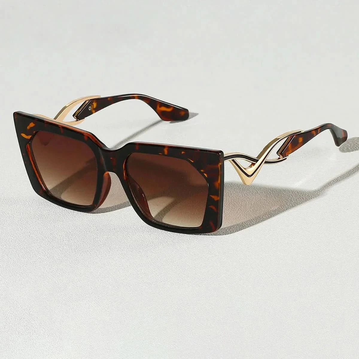 ISLA WAVE | Cat Eye Square Wave-Arm Sunglasses | UV400