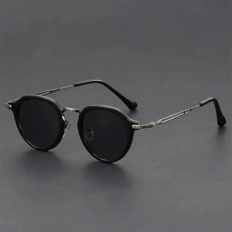 AXIS ROUND | Round Metal Detail Sunglasses | UV400 Anti-Reflective