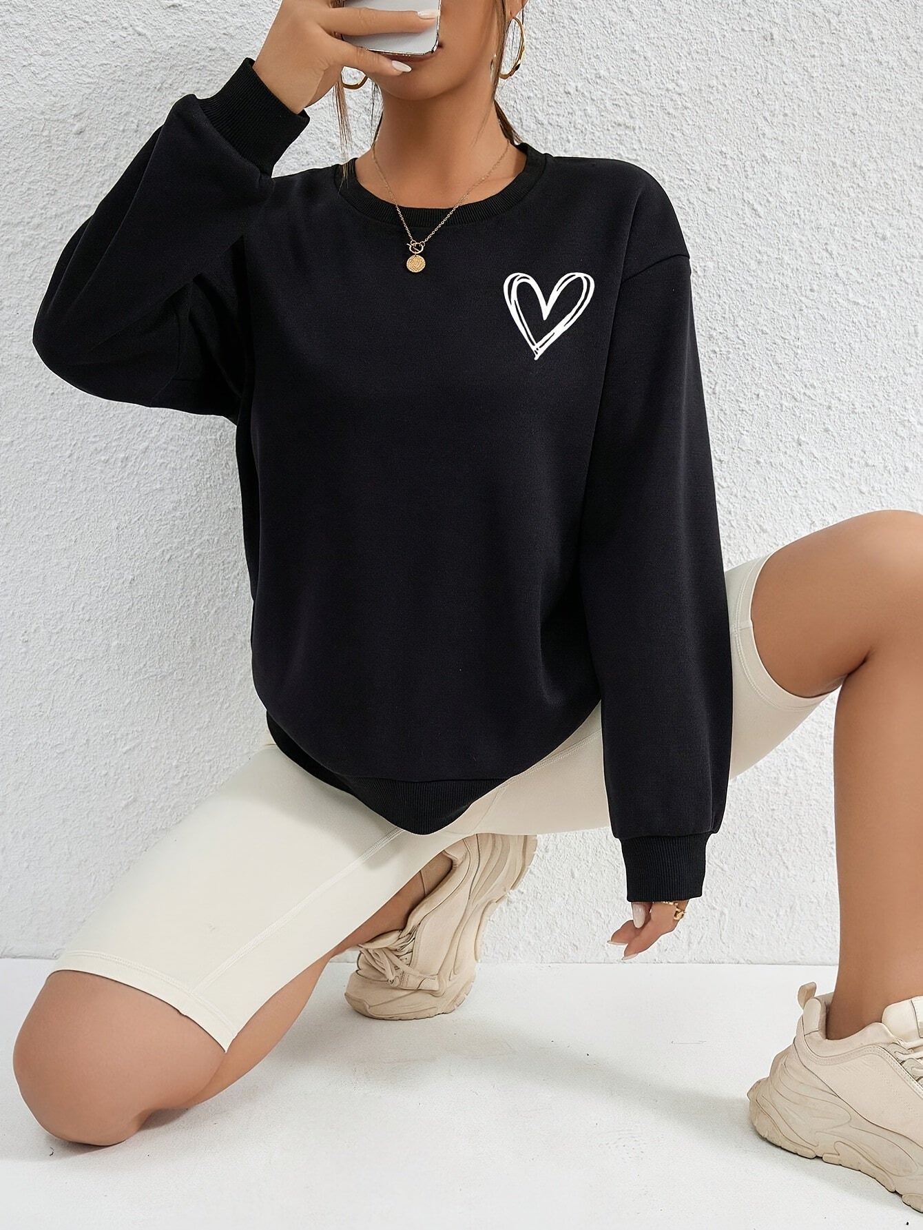 AUDRÉE | Minimalist Cozy Sweatshirt