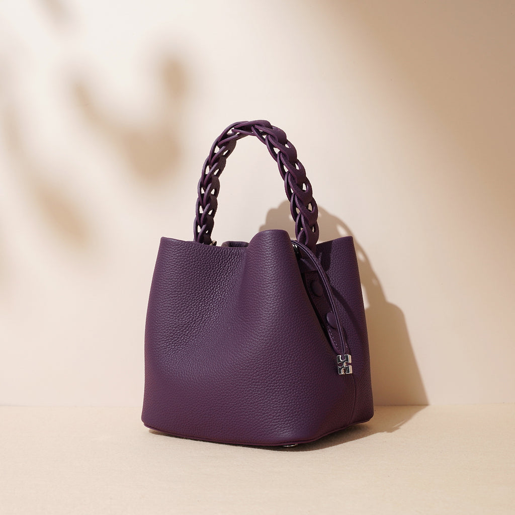 ELARA | Woven Leather Bucket Bag