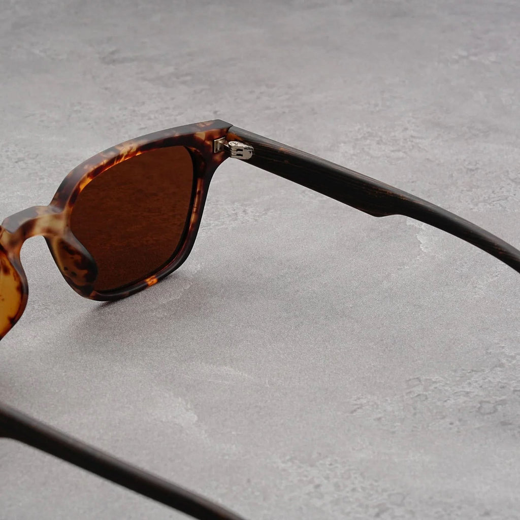 JAXON GRAIN | Wood-Grain Temple Square Sunglasses | UV400