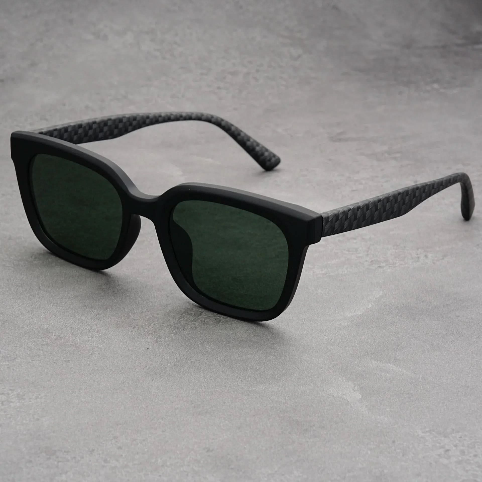 CARBON GRIP | Carbon Temple Wayfarer Sunglasses | UV400
