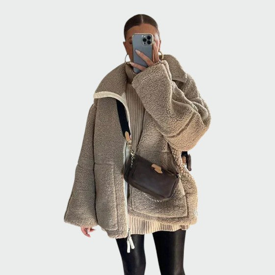 OLIVIA | Oversized Teddy Jacket